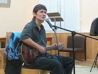 umka in tver, about a new guitar.